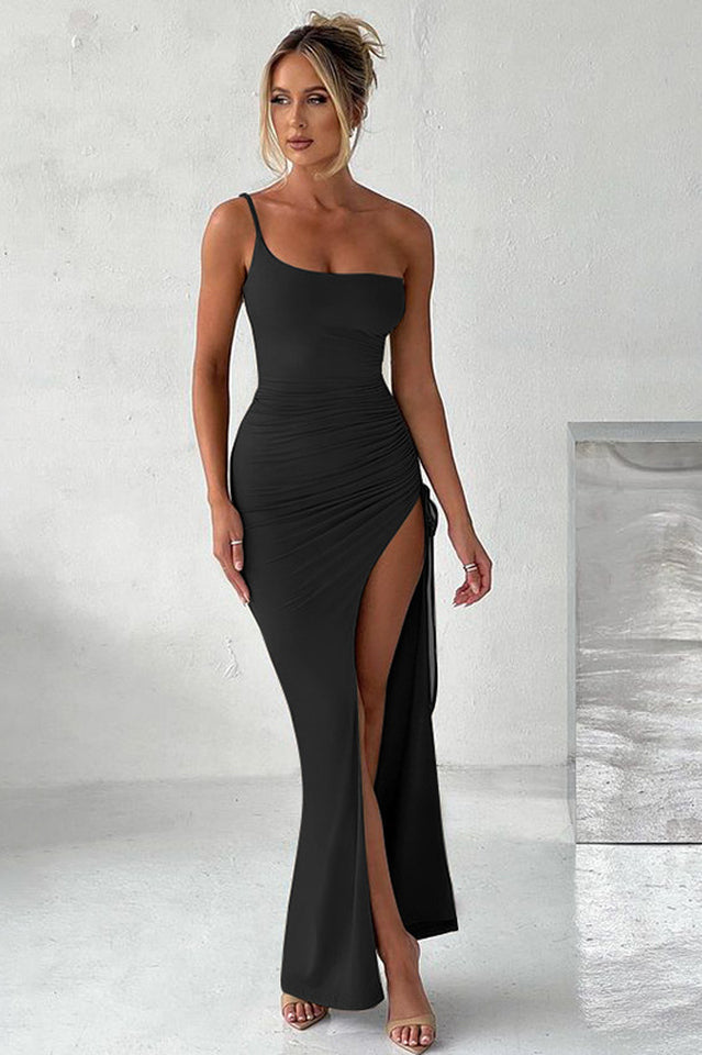 Aria One Stylish Shoulder Gown