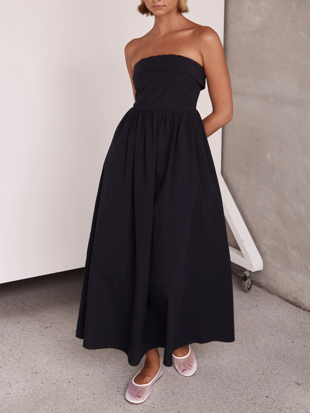 Resort Style Tulare Charming Strapless Midi Dress