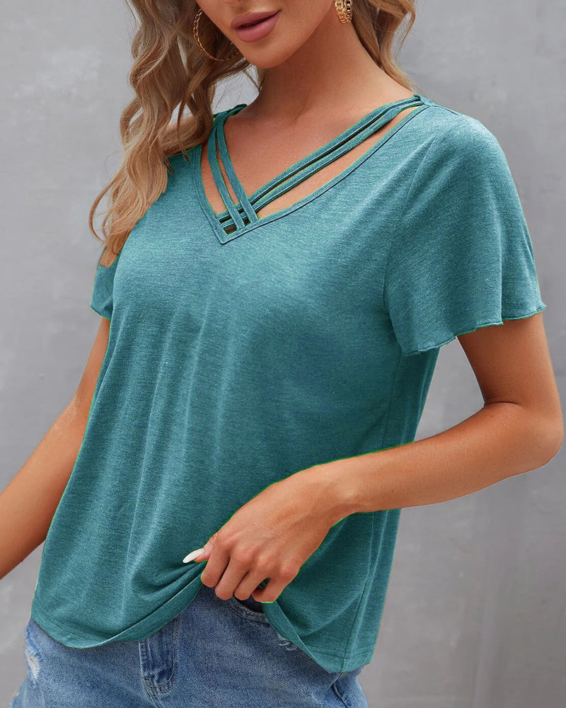 T-shirt in Solid Cut Out Color