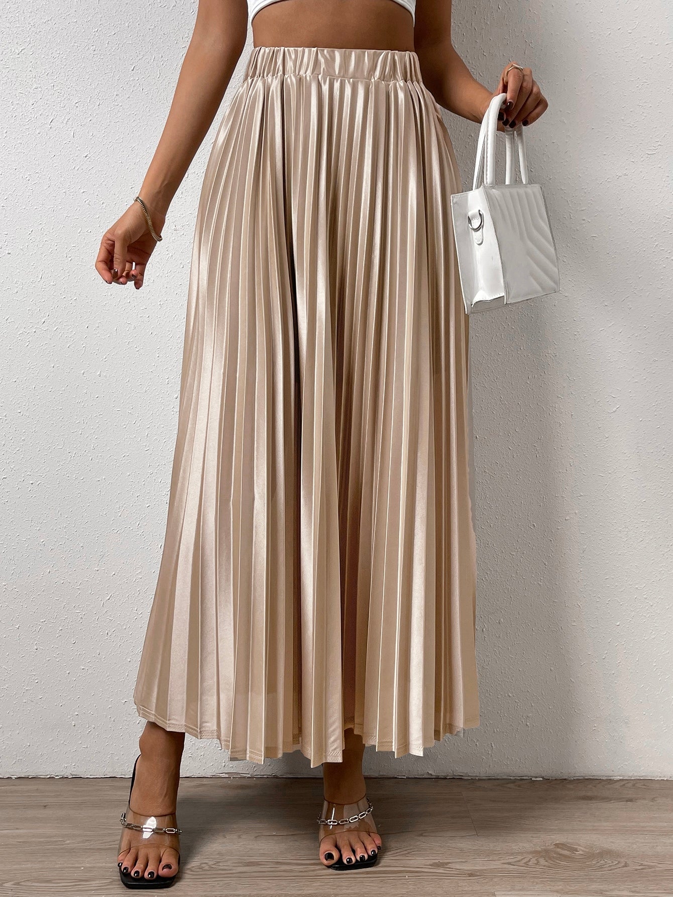 Solid Elastic Waist Pleated Skirt