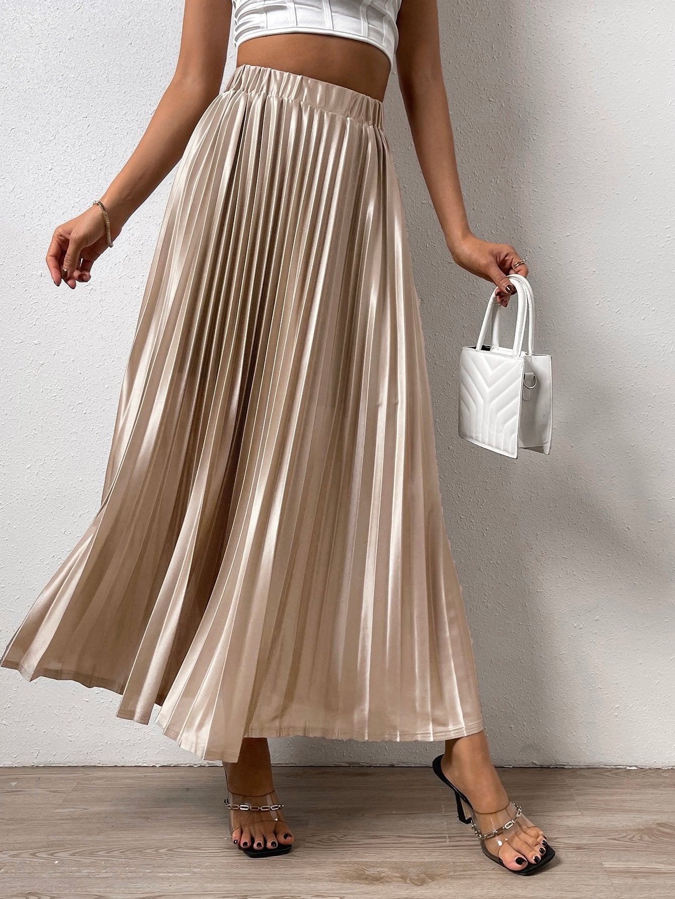 Solid Elastic Waist Pleated Skirt