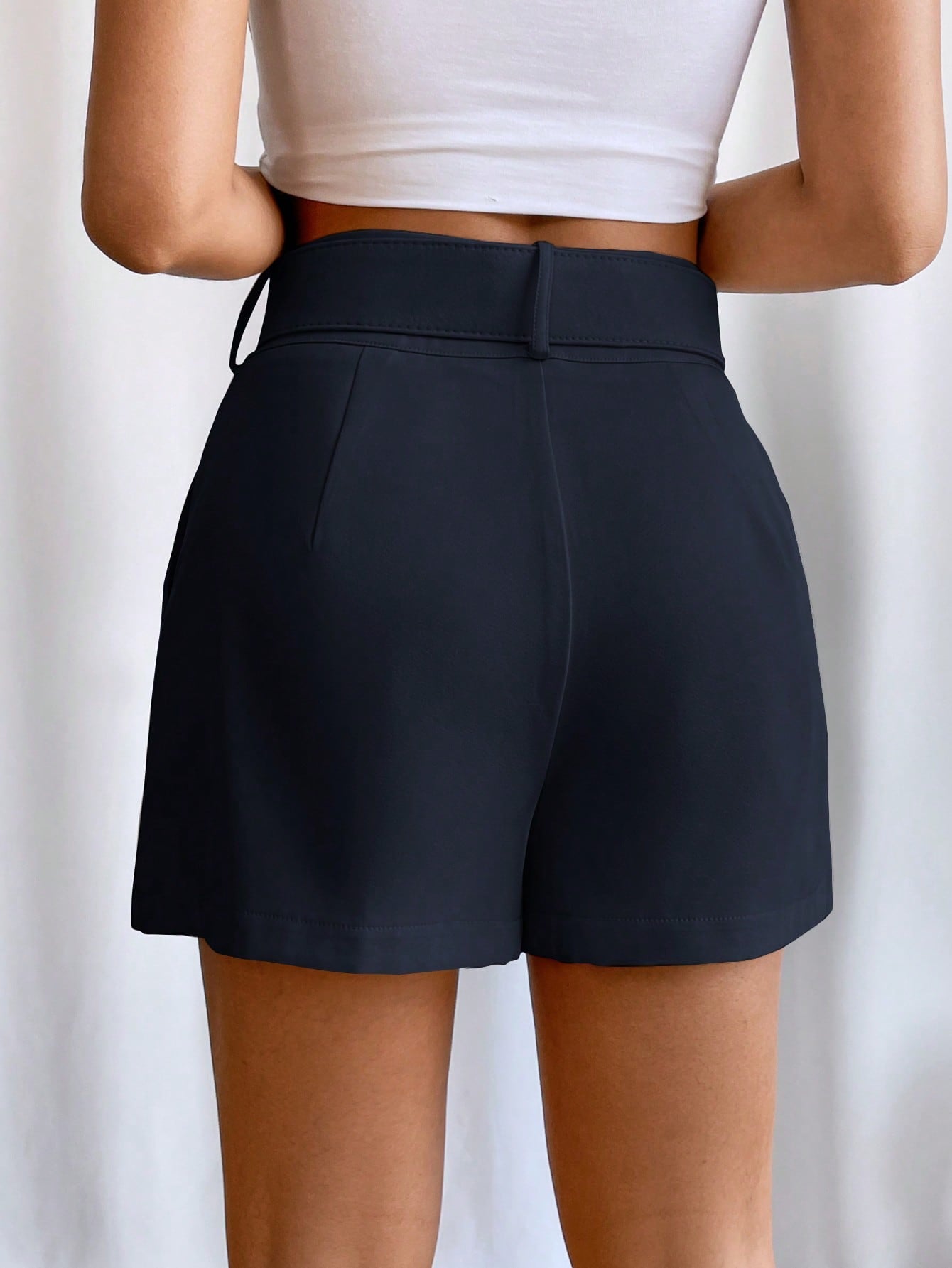 Fold Pleated Belted Wide Leg Shorts