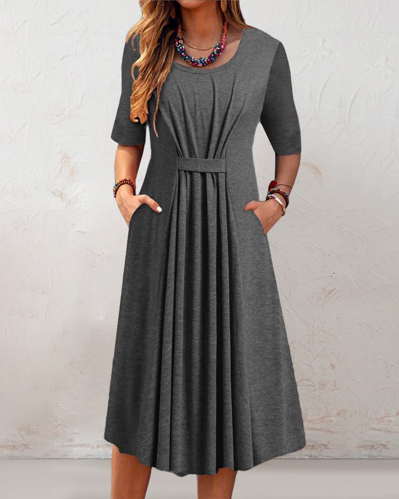 Round neck dress with half sleeves