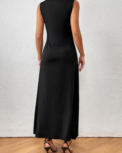 Solid color V-neck maxi dress