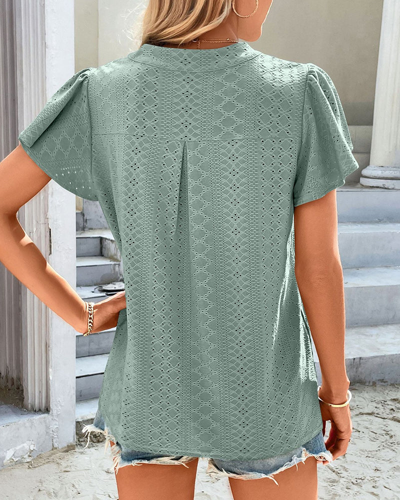 T-shirt Ruffle with V-neck Sleeves