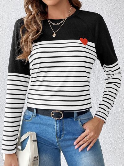 Arm T-Shirt Round Striped Patch with Heart Long Neck