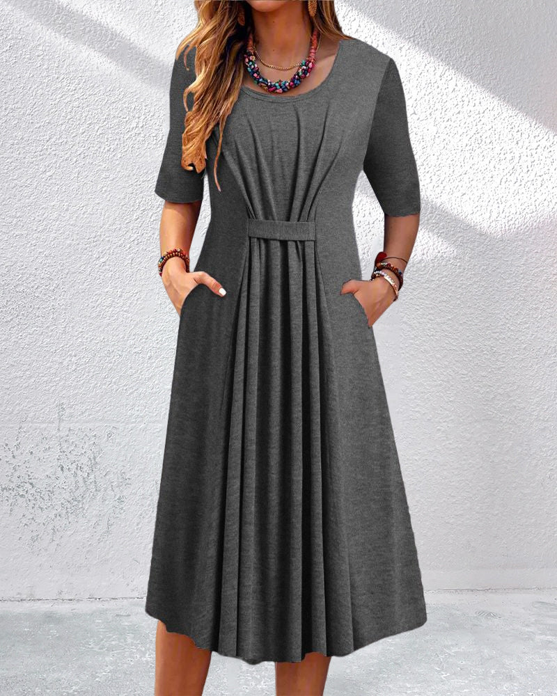 Round neck dress with half sleeves