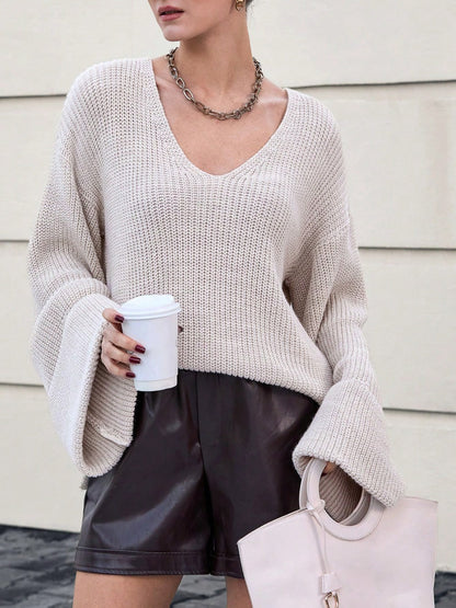 Vintage V-Neck Split Knit Blouse
