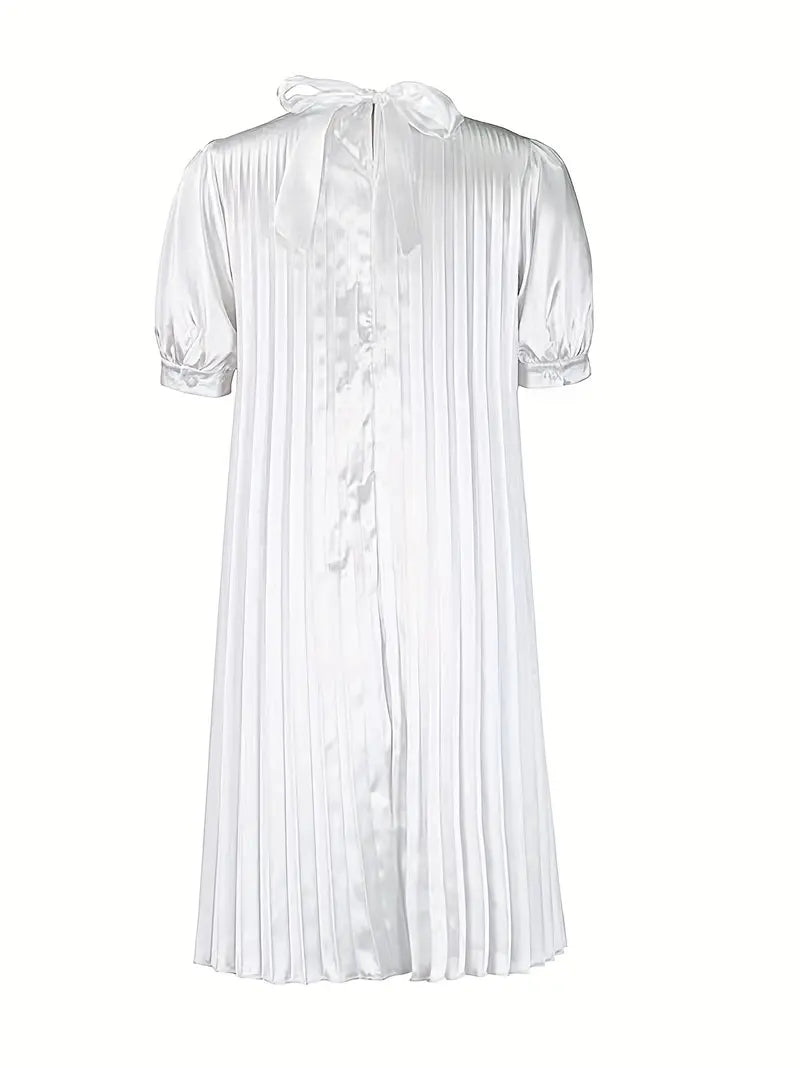 White Pleats Dress - Casual Short Sleeve Crew Neck