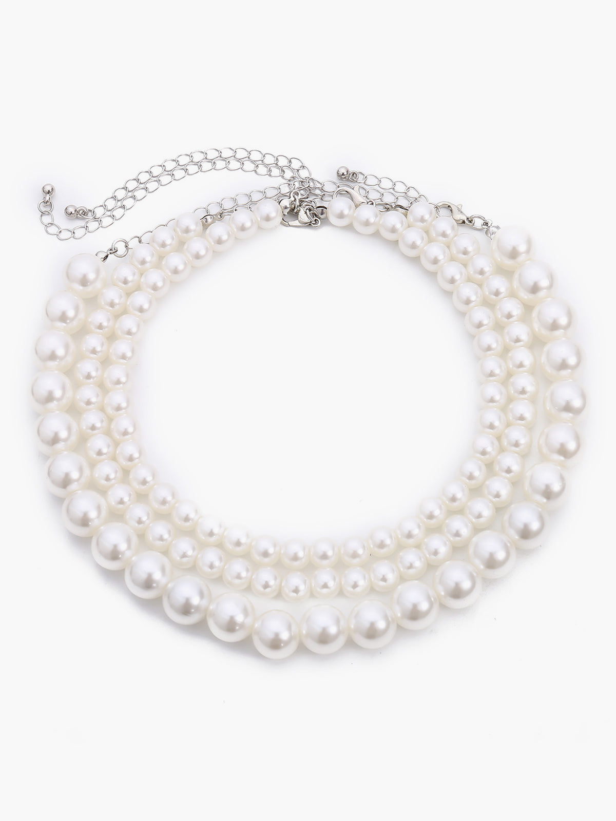 Treble Layers Graceful Pearl Necklace