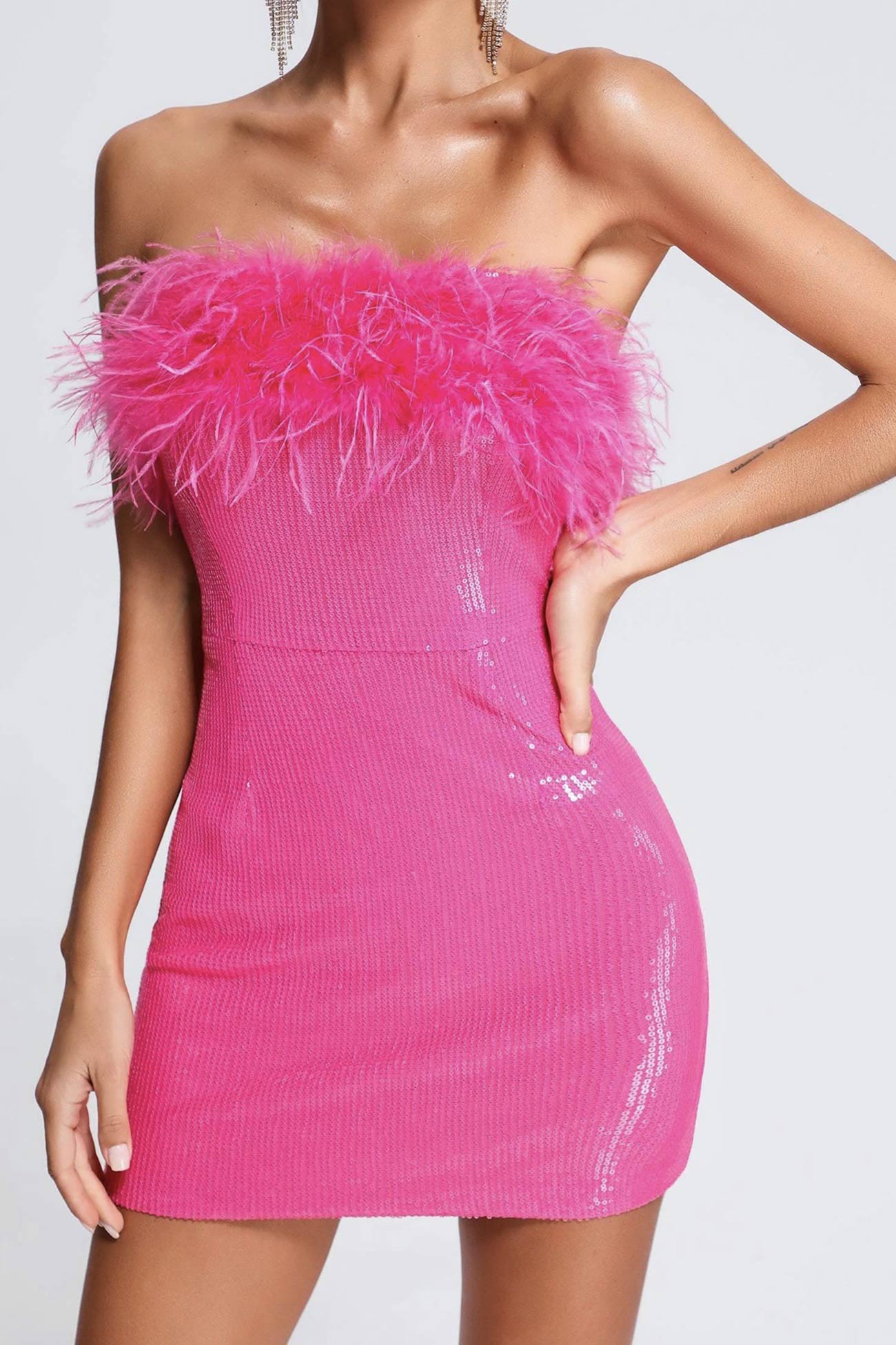 Sequins Pack Hip Dress with Fuzzy Strapless Design