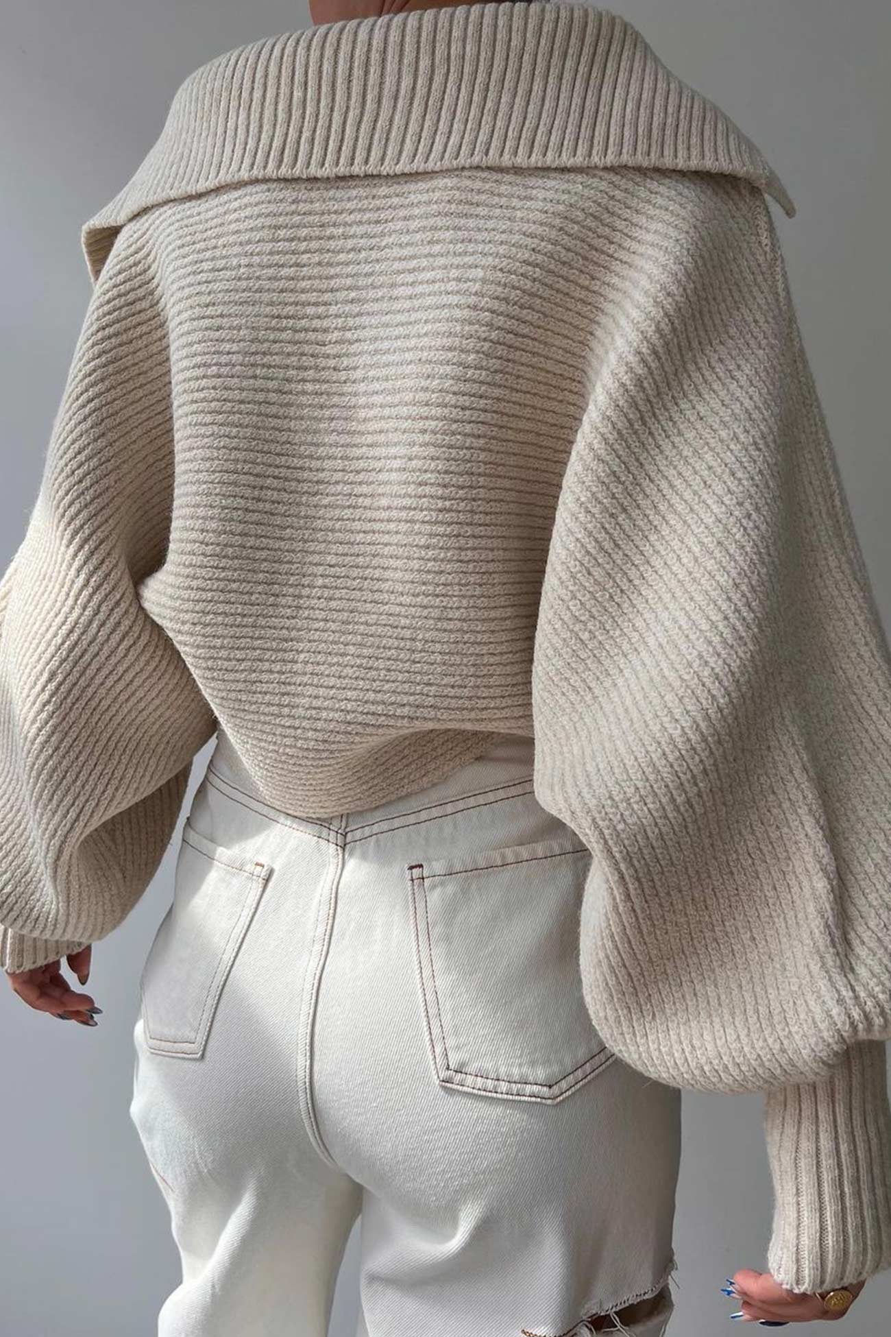 V Neck Puff Sleeve Sweater with Lapel