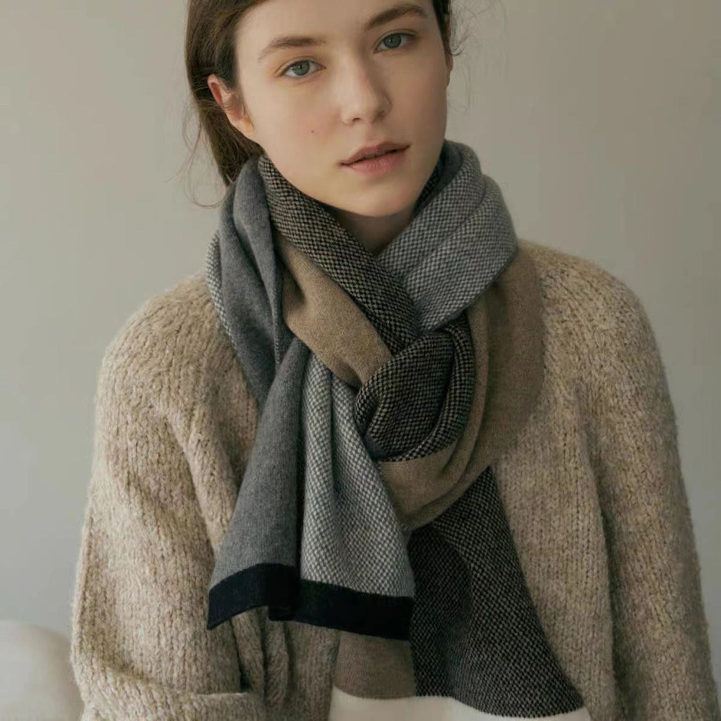 Unique Comfortable Warm Thick Cozy Elegant Stylish Modern Knitted Scarf