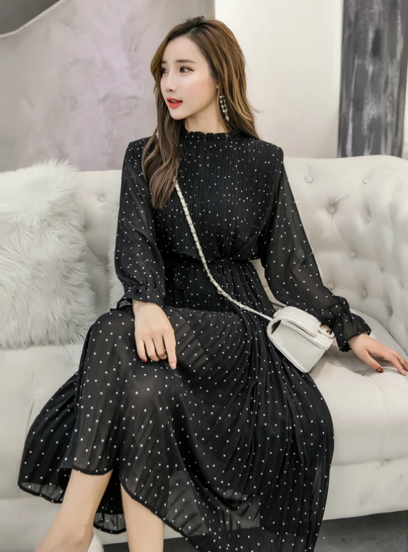 WOMEN POLKA DOT PLEATED DRESS - LONG SLEEVED