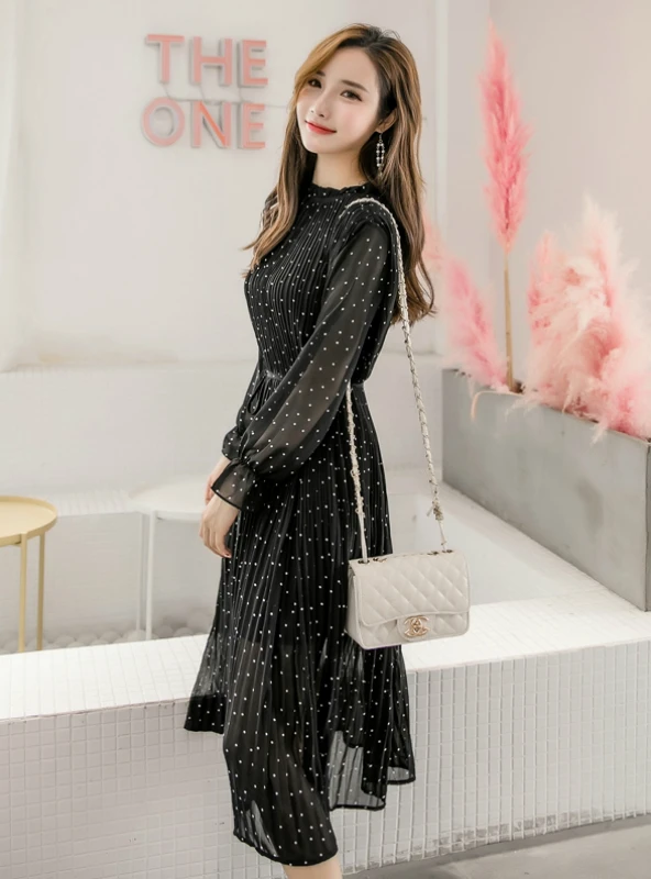 WOMEN POLKA DOT PLEATED DRESS - LONG SLEEVED