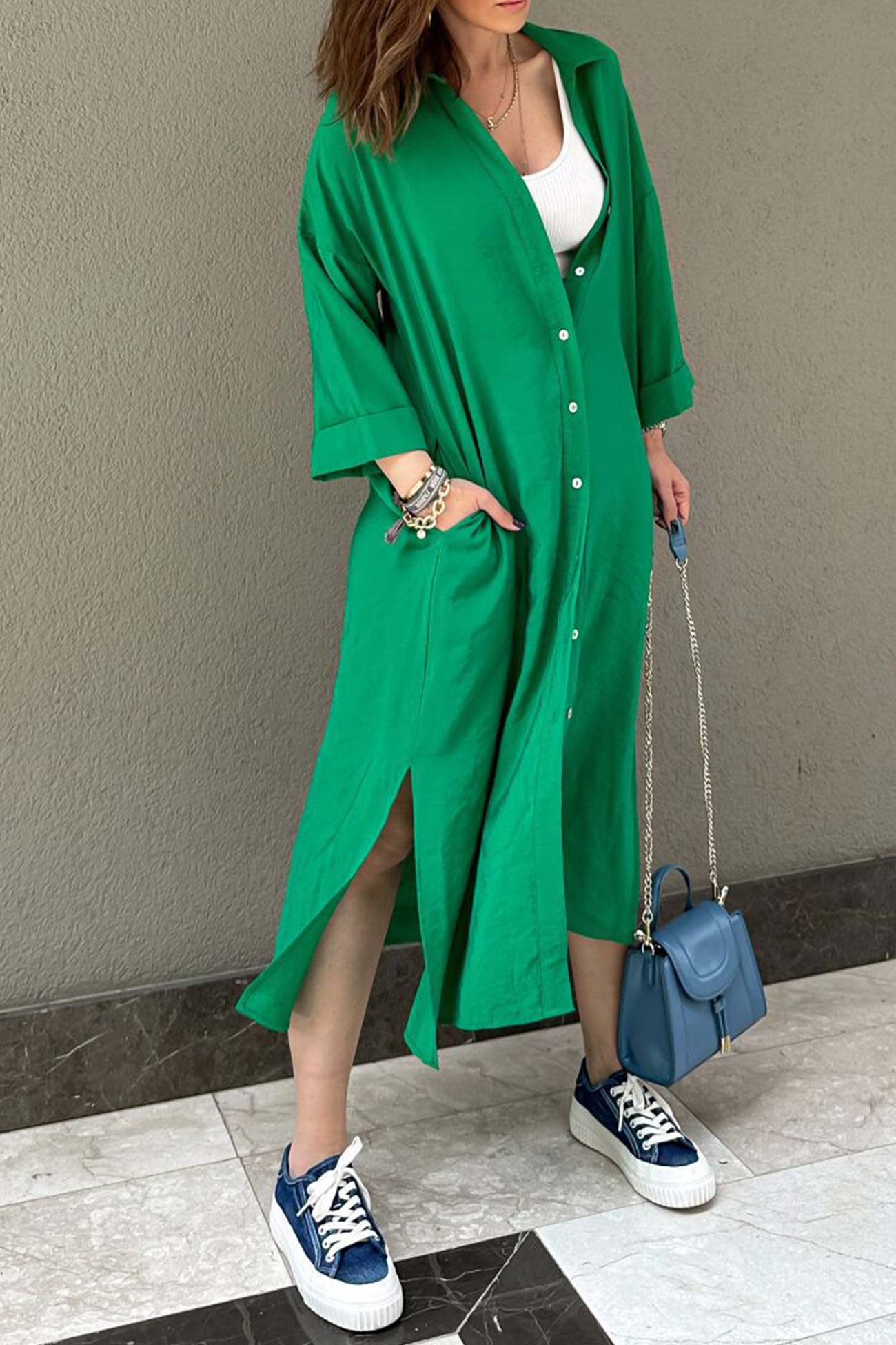 Single-breasted Slit Shirt Dress in Solid Color