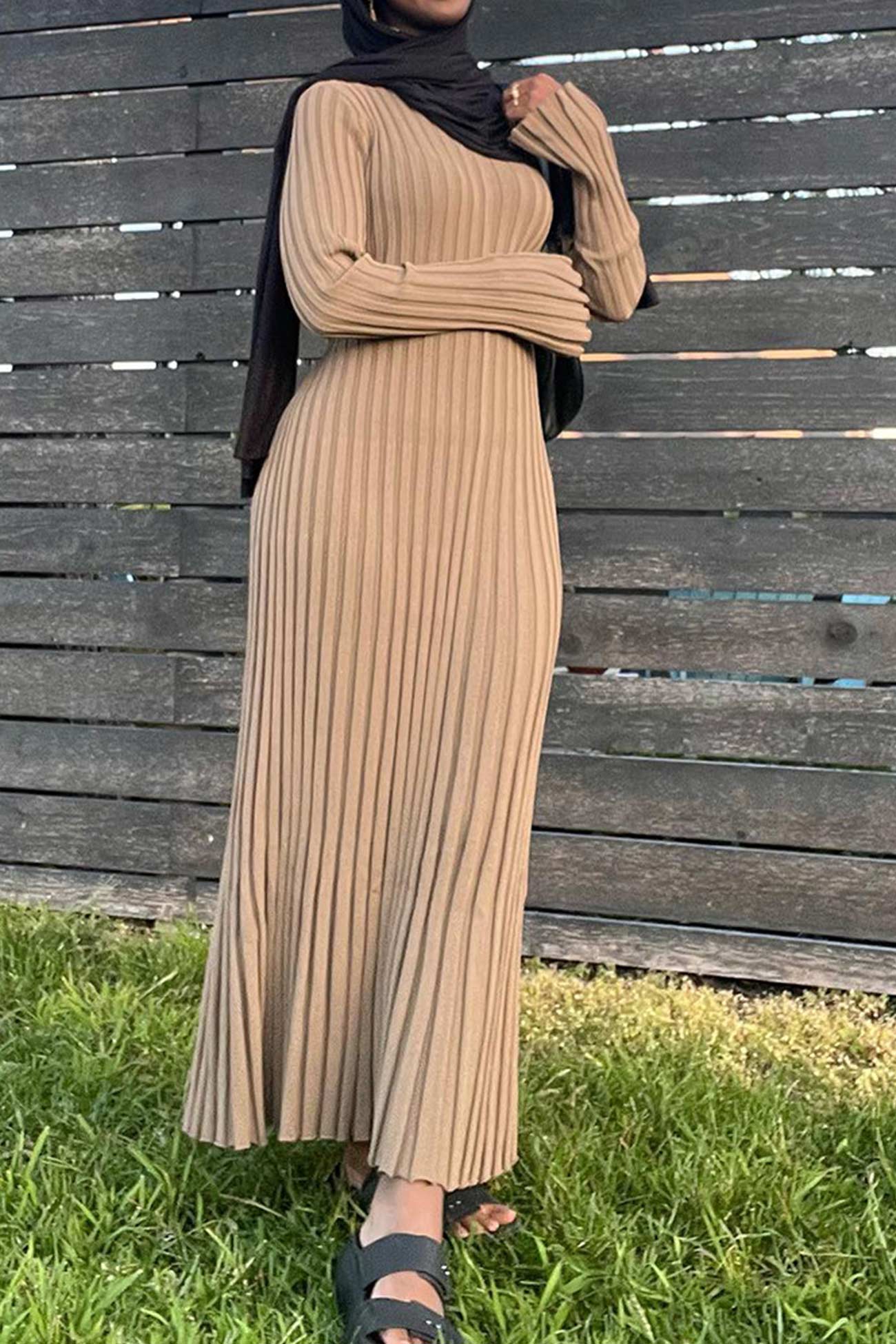 Ribbed Knit Tie-waist Dress