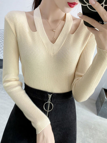 Cosybreezee - Alexa V-Neck Halter Woman Sweater