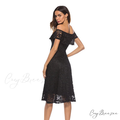 Abigail Scalloped Stylish Lace Formal Dress