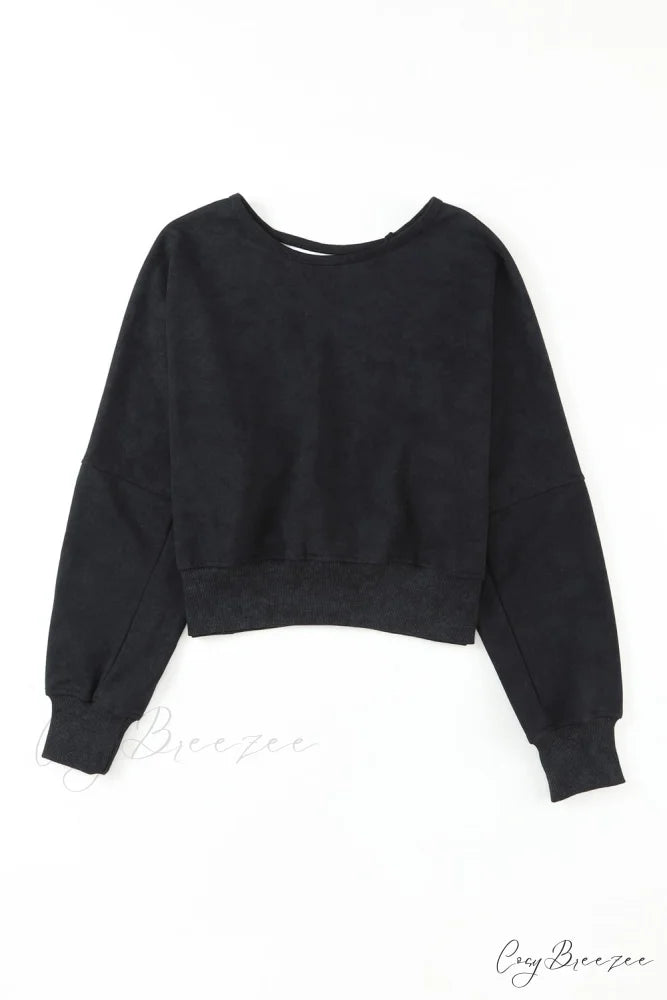Acid Back Wash Open V-shape in Sweatshirt Black