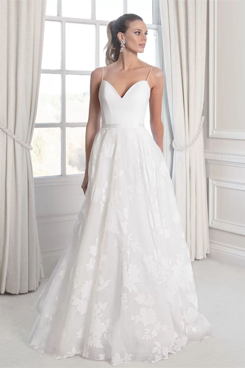 Alexandra Lace Graceful Wedding Dress