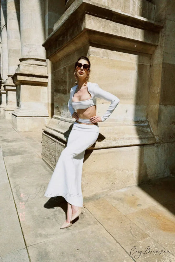 Amara Elegant Cutout Set