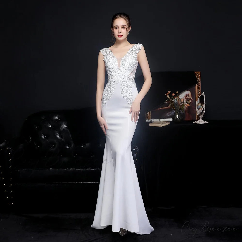 Amelia embroidered Stylish sequined fishtail dress WHITE / XS