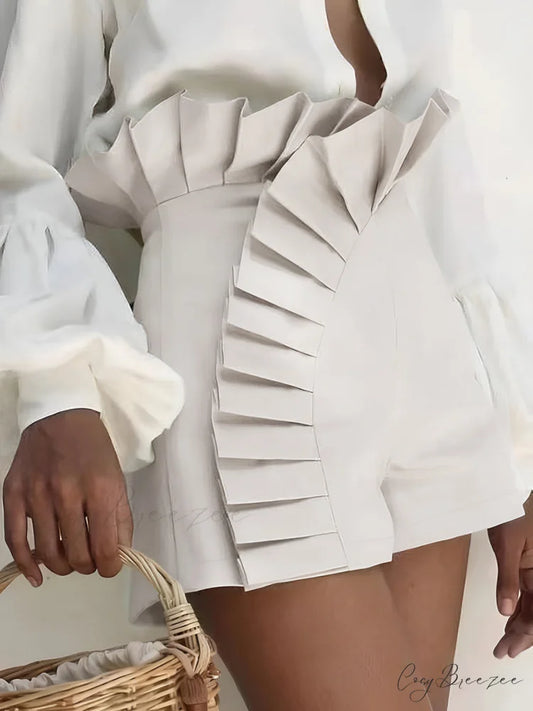 Asymmetric Pleated Graceful Zip Shorts Off-White / XS