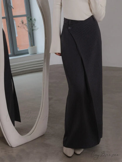 Asymmetric Slit Graceful Striped Long Skirt Navy / XS