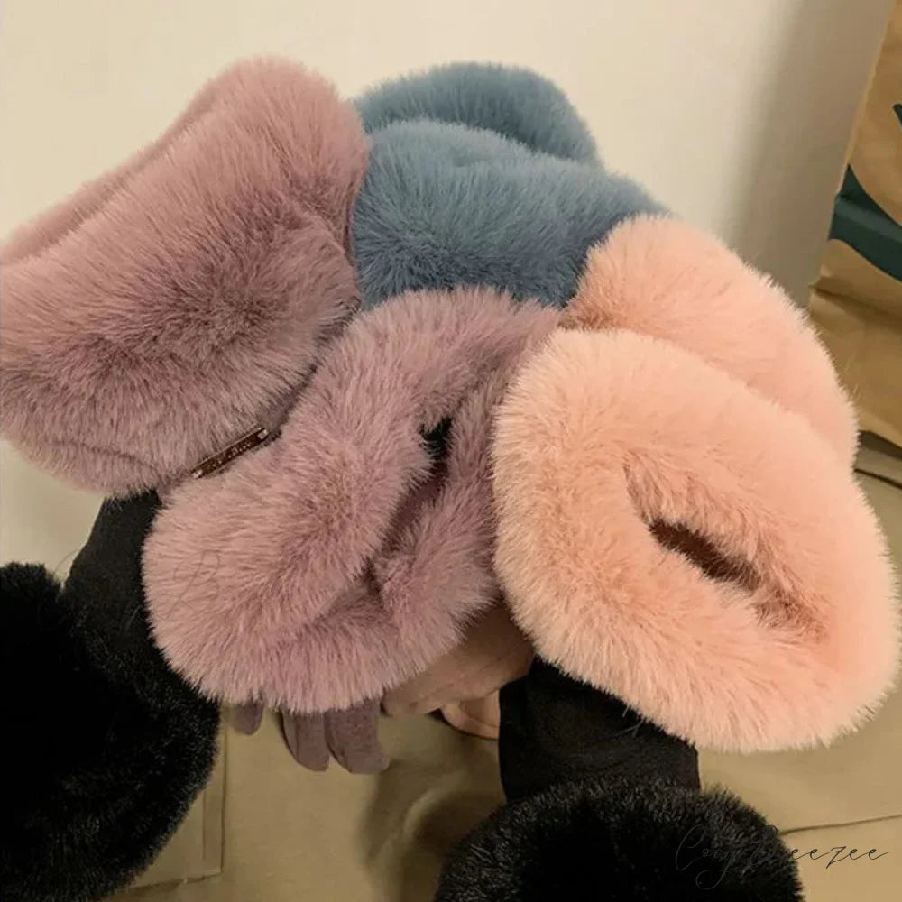 Autumn Winter Furry Warm Full Finger Outdoor Sport Cycling GlovesChristmas Cute Furry Warm Full Finger Outdoor Sport