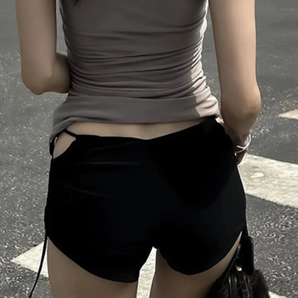 Bandage Hollow-Out Slim Fit Shorts short-250223
