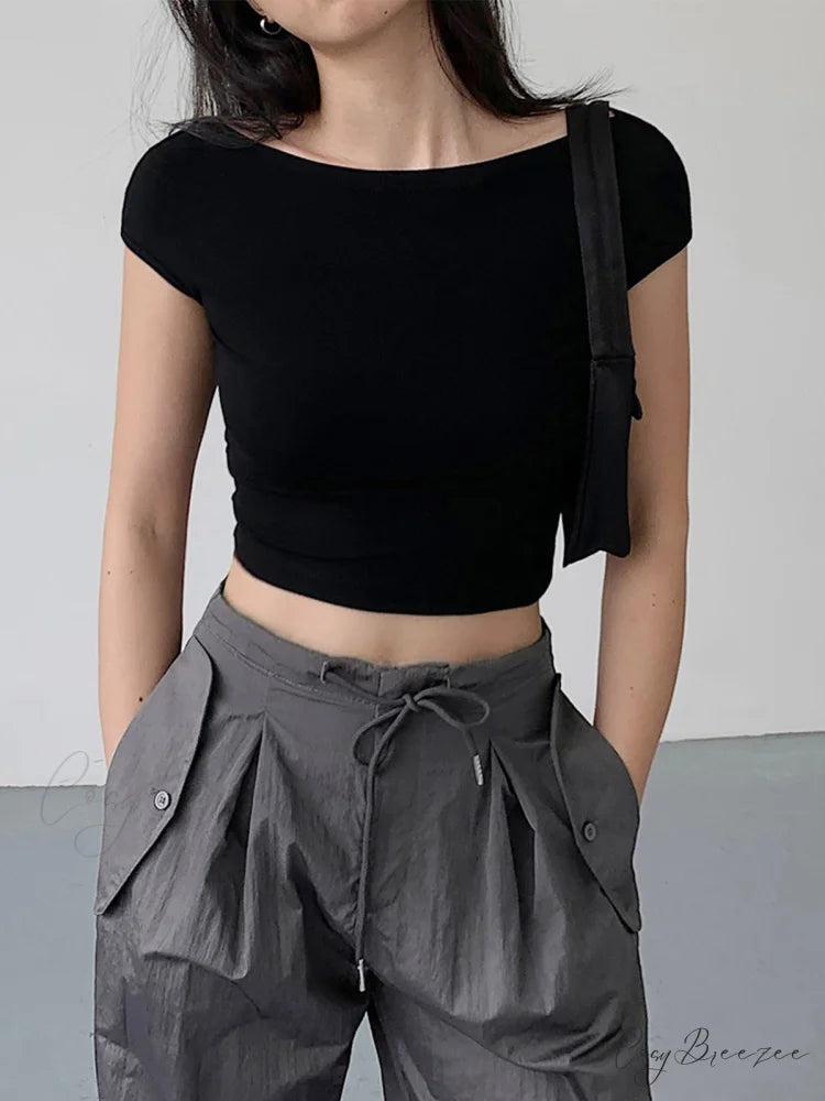 Basic Cap Graceful Sleeve Crop Shirt Black / XS