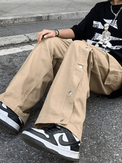 Buttoned Pocket Graceful Patch Cargo Pants