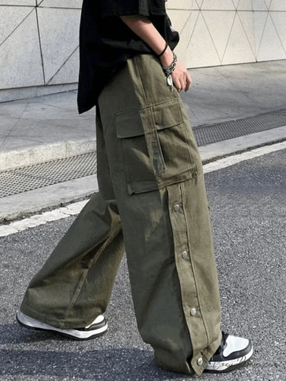 Buttoned Pocket Graceful Patch Cargo Pants