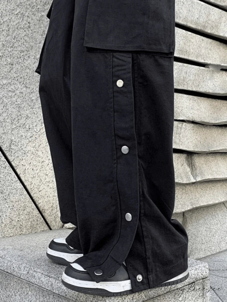 Buttoned Pocket Graceful Patch Cargo Pants