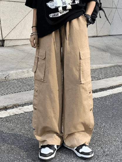 Buttoned Pocket Graceful Patch Cargo Pants Khaki / S