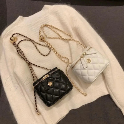 Camellia Rhombus Chain Bucket Crossbody crossbody-250126
