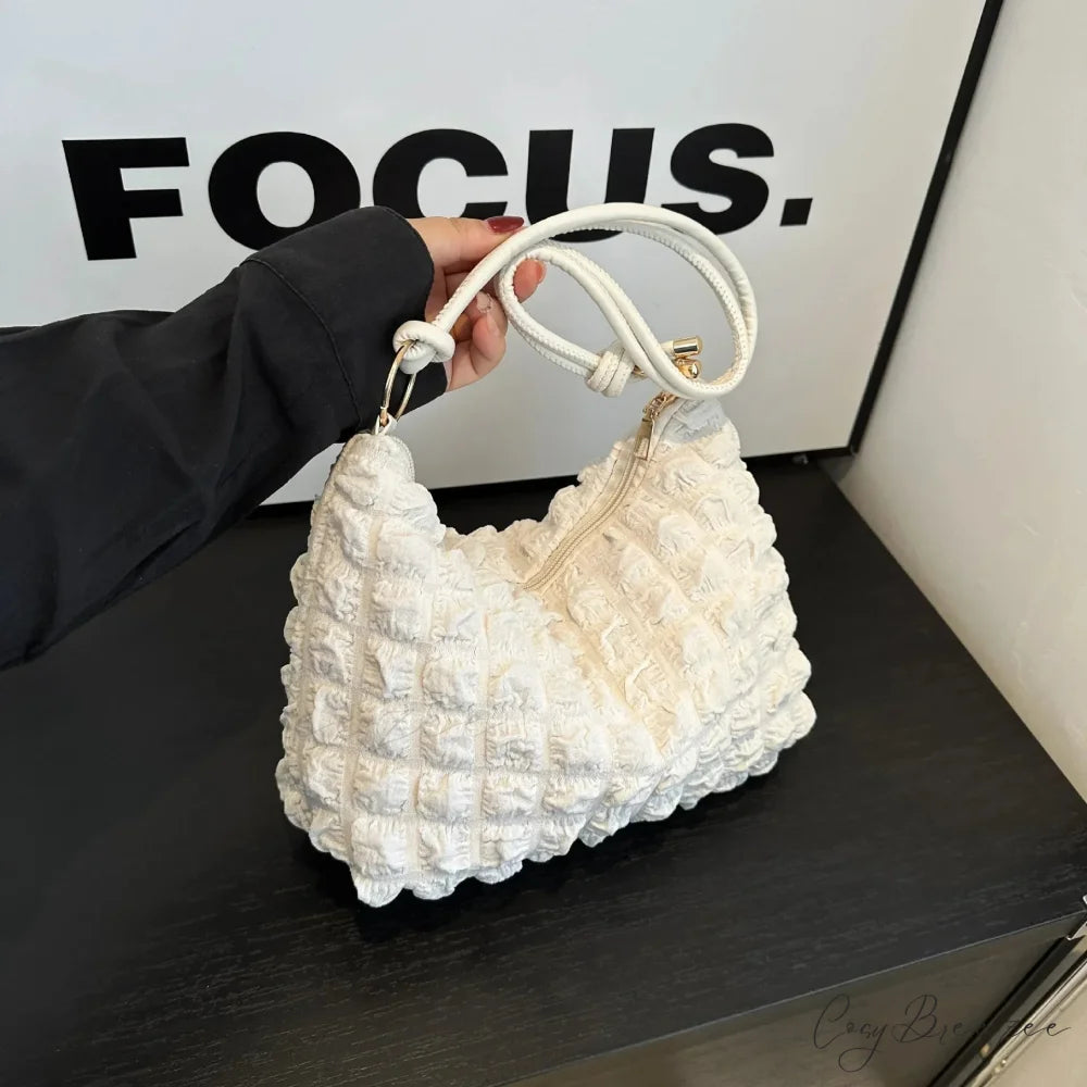 Canvas Pleated Shoulder Quilted Tote Bag White shoulder-250126