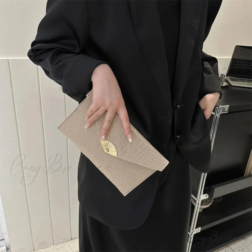 Casual Simple Felt Envelope Clutch wristlet-250126