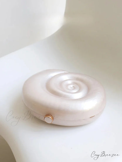 Chic Snail Shaped Acrylic Clutch SHELL clutchbag-250126
