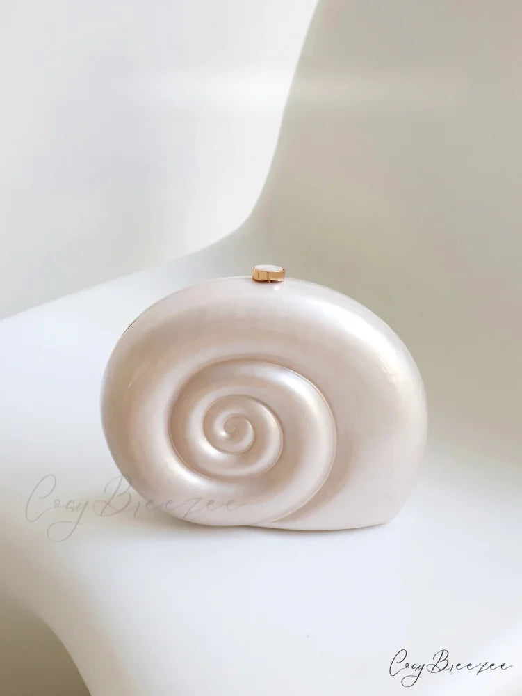 Chic Snail Shaped Acrylic Clutch SHELL clutchbag-250126