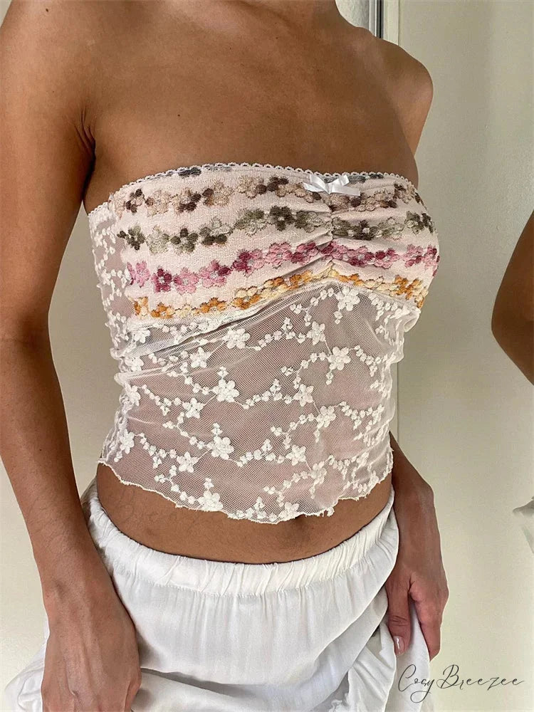 Classic Embroidery Flower Strapless Tube Crop Top croptop-250126