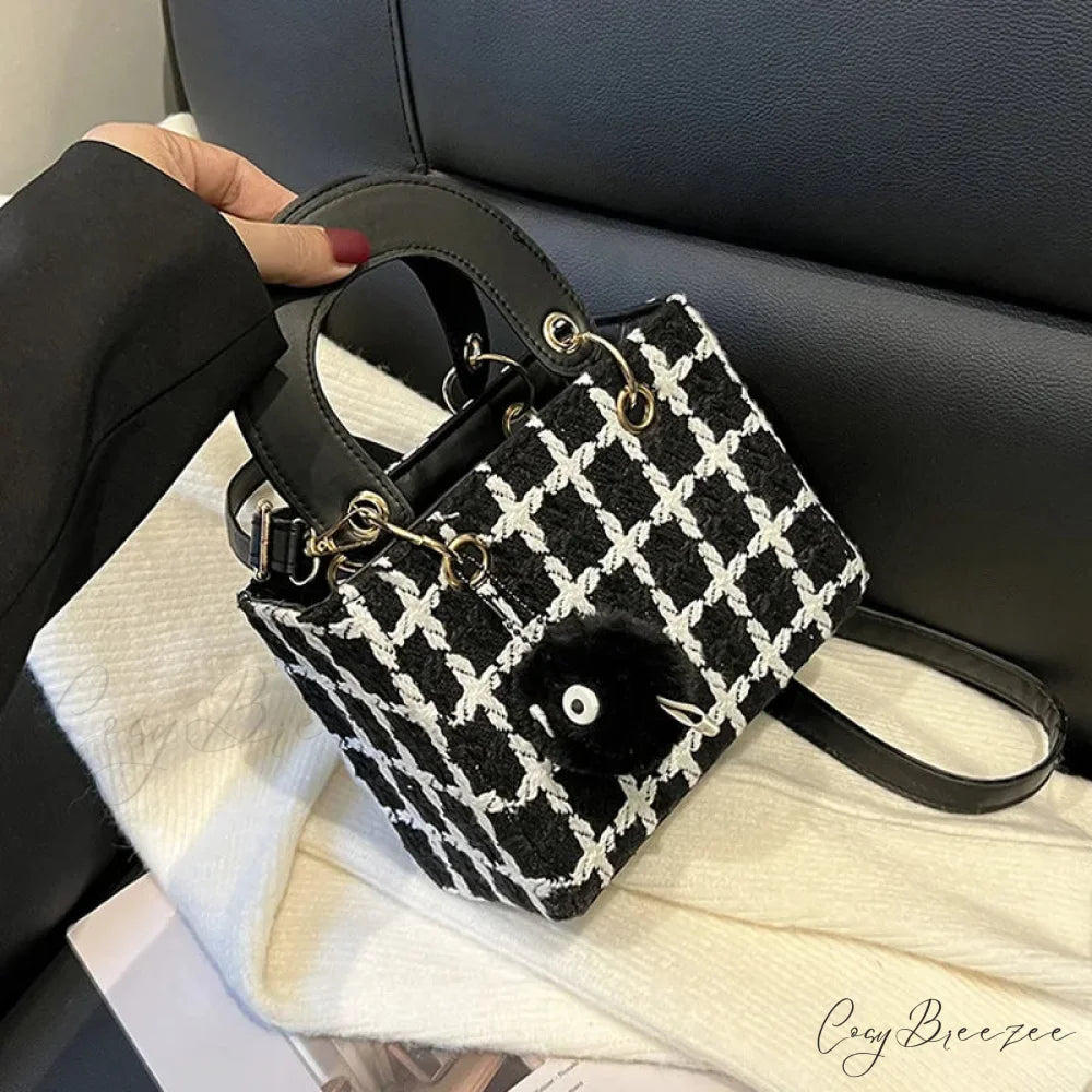 Classic Plaid Woolen Luxury Designer Crossbody Clutch Black with pendant / 15X19X9cm handbag-250126