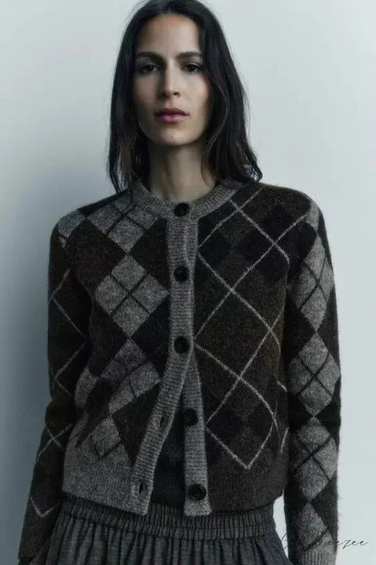 Comfortable Diamond Pattern Round Neck Cardigan black / S cardigans-241228