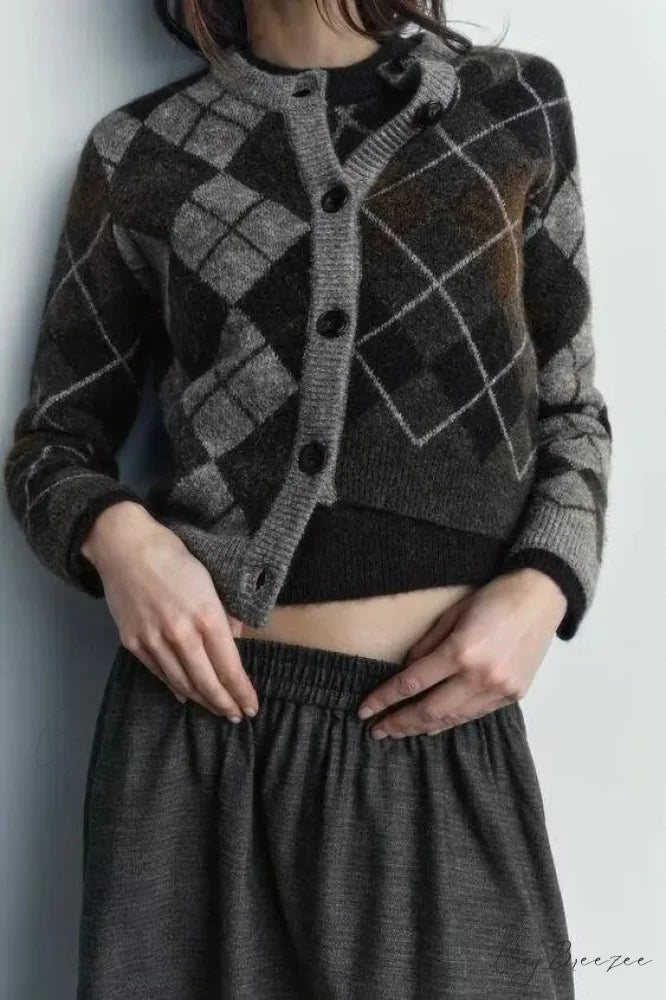 Comfortable Diamond Pattern Round Neck Cardigan cardigans-241228