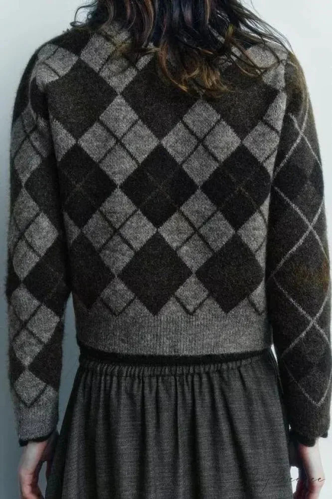 Comfortable Diamond Pattern Round Neck Cardigan cardigans-241228