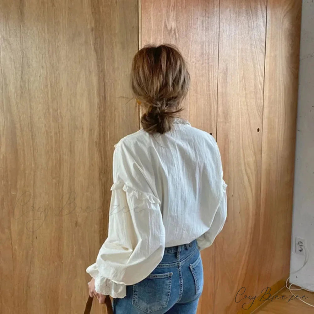 Cut-out Refined Relaxed Womens Blouse blouse-250126