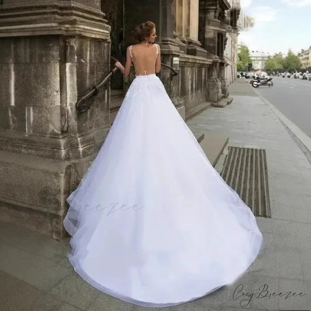 Deep V-Neck Sleeveless Lace Wedding Dress weddingdress-250223