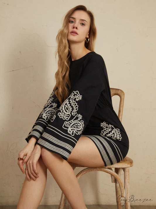 Delicate Embroidery Bell Trendy Sleeve Short Dress Black / S