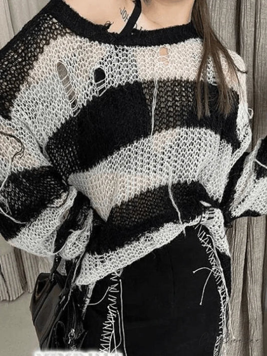 Distressed Striped Graceful Crop Sweater Black / ONE SIZE